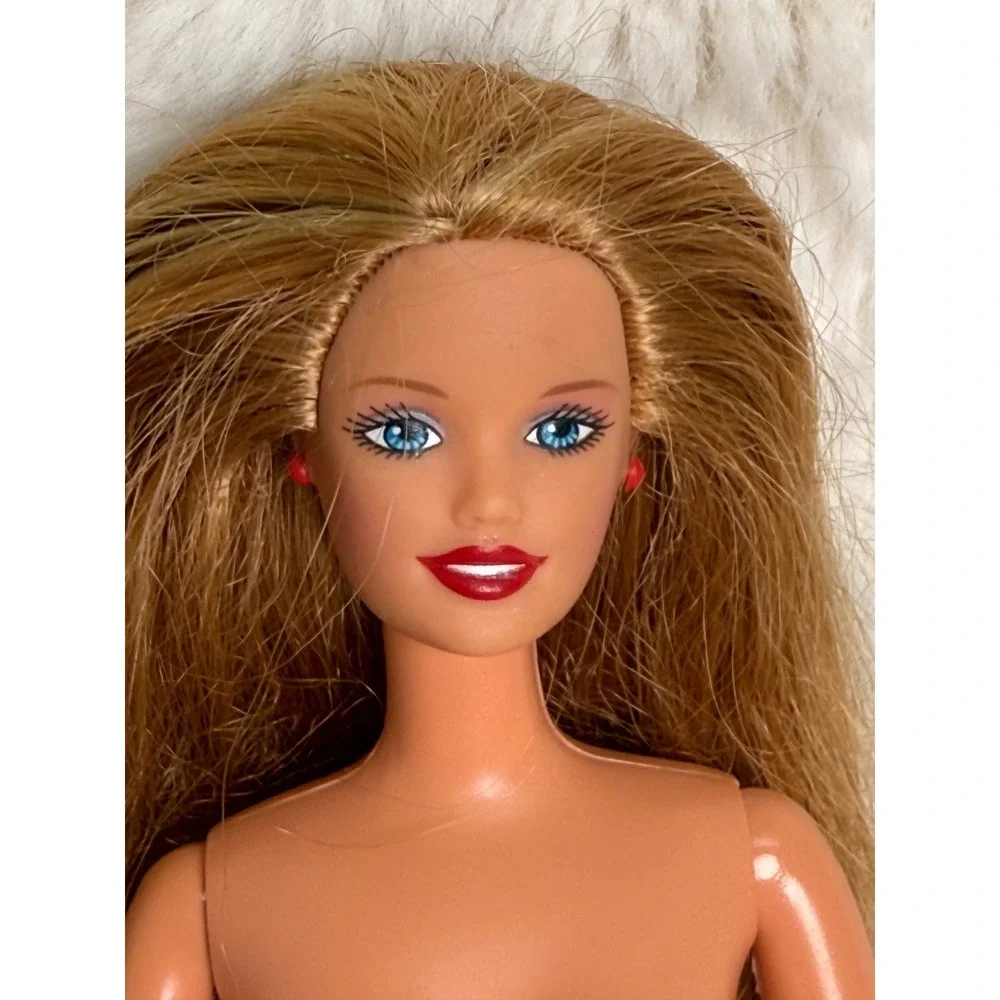 Vintage 1993 Mattel Barbie Doll Strawberry Blonde Hair Blue Eyes Articulated 90s